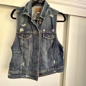 American Eagle Jean vest